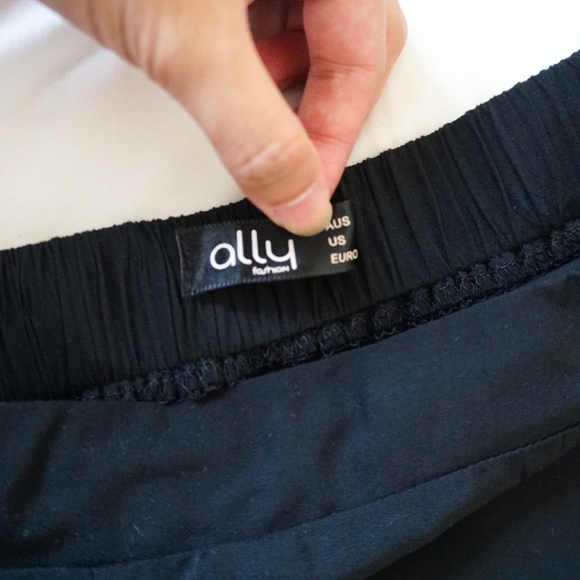 Ally Black Front Slit Skirt - Picture 4 of 5